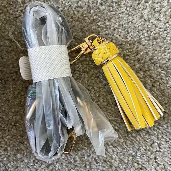 Spring 2022 Aldo Handbag - Picture 2 of 3